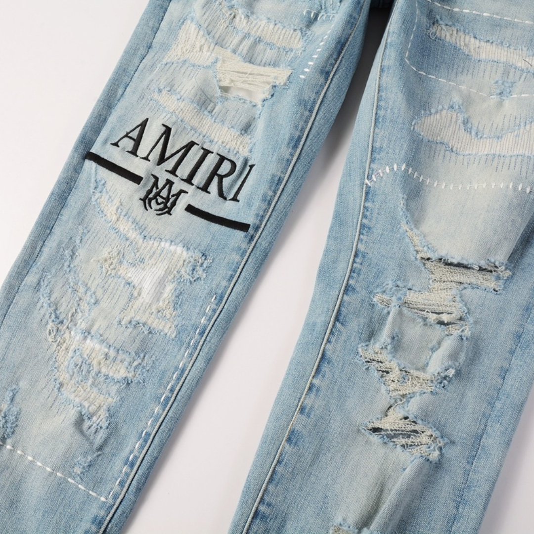 Amr M.A Bar Blue Jeans
