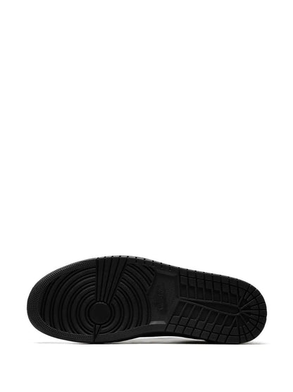 All Black Sneaker