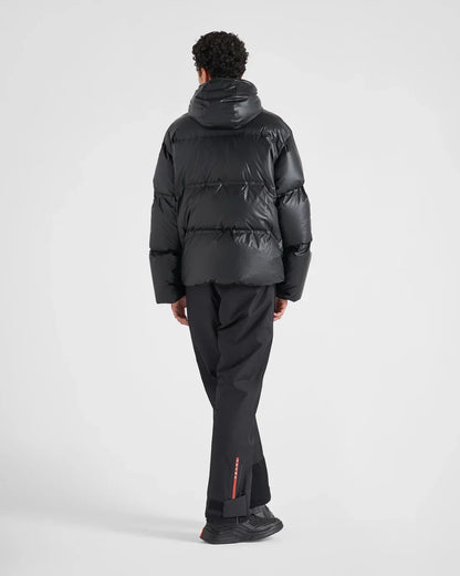 "D" Oblique Puffer Schwarz